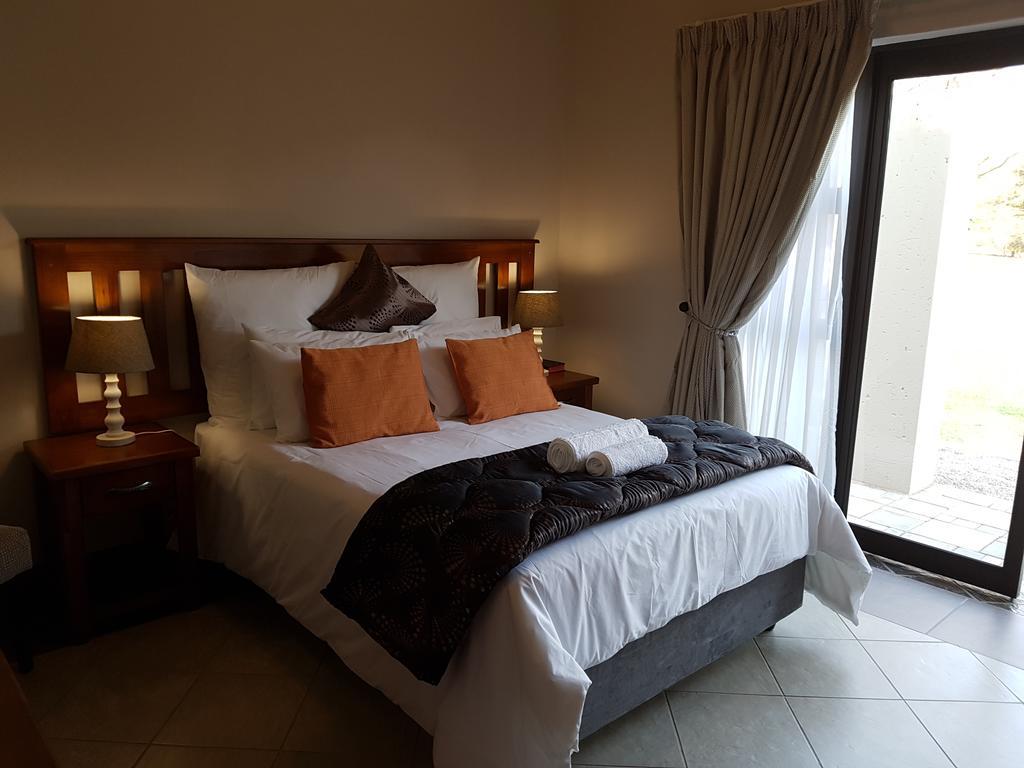 Summerset Place Country House Bela-Bela Quarto foto